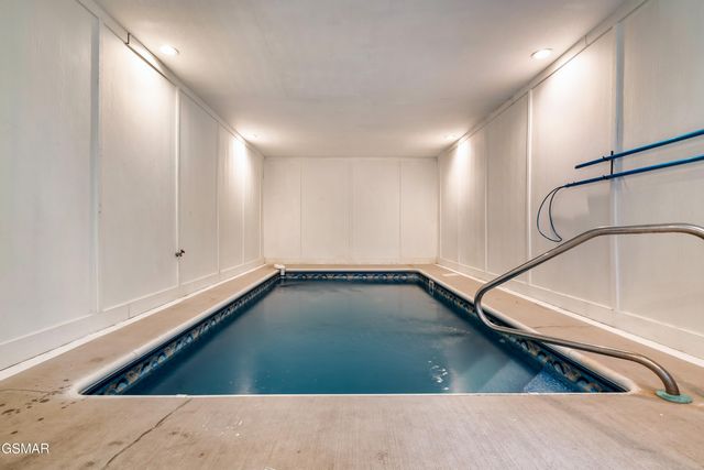 1924 Bear Creek Falls Way Way, Sevierville, TN 37876