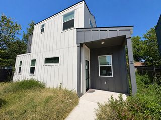 1106 Begonia TER 2, Austin, TX 78741