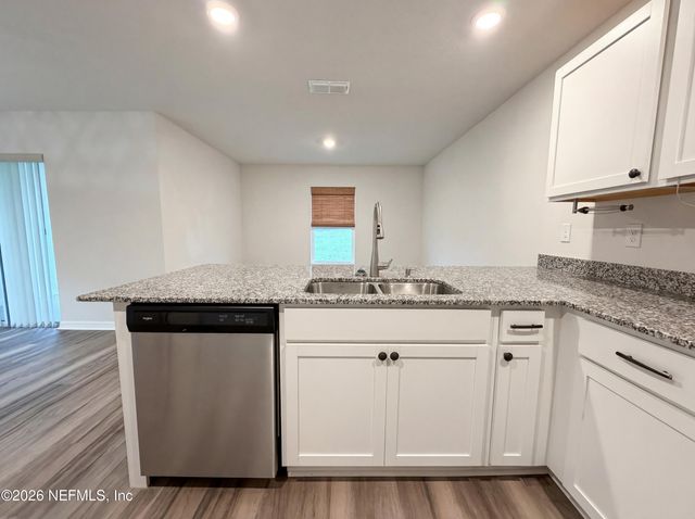 171 RIVER RIDGE Place, Welaka, FL 32193