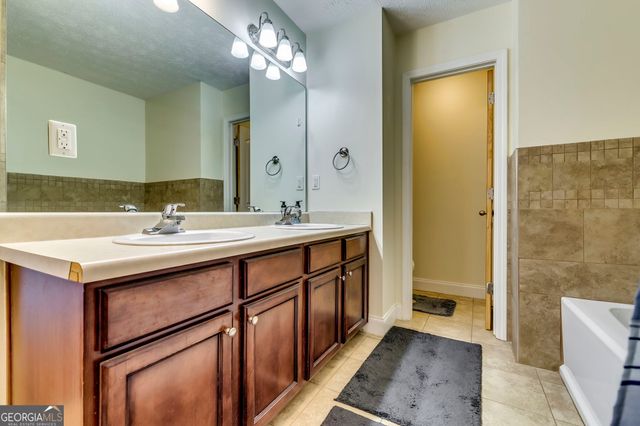 234 Greenview Lane, Lawrenceville, GA 30046