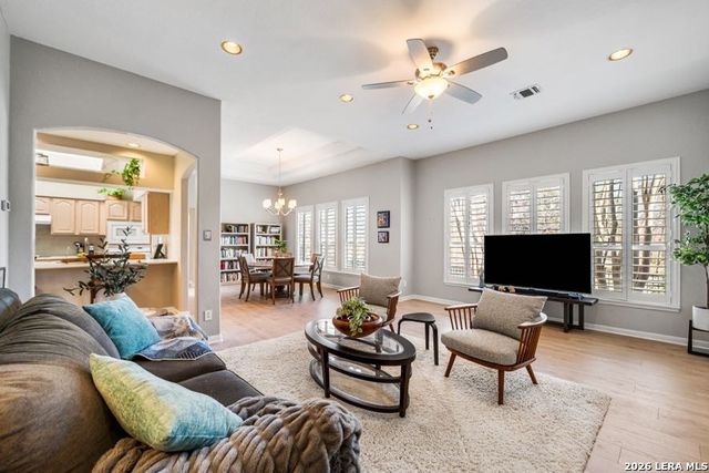 20 Oakwell Farms, San Antonio, TX 78218