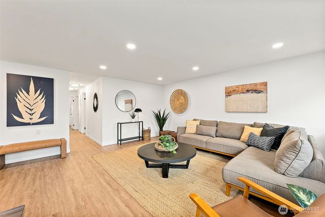 14303 113th Avenue Ct E, Puyallup, WA 98374