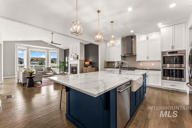 8081 W Brooks Dr, Boise, ID 83714