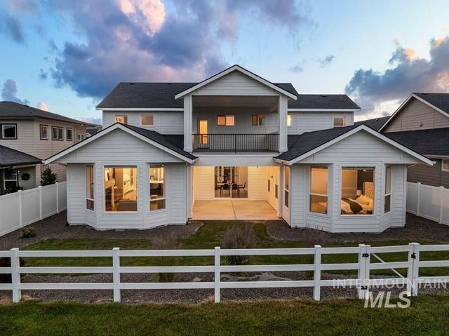 8081 W Brooks Dr, Boise, ID 83714