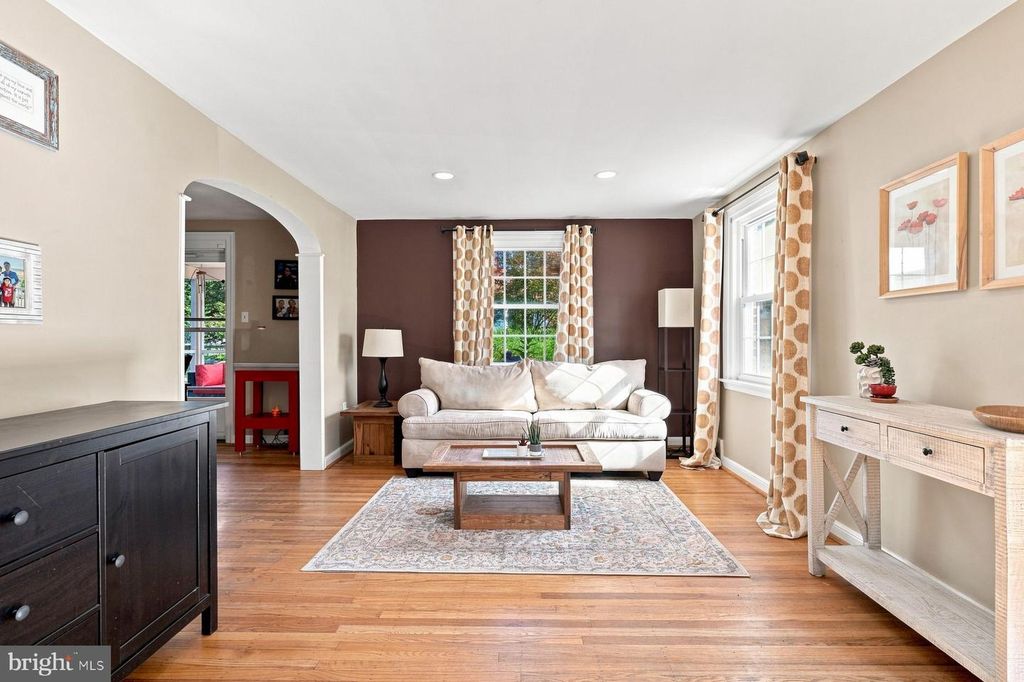 203 LARRIMORE LN, ERDENHEIM, PA 19038 — photo 2