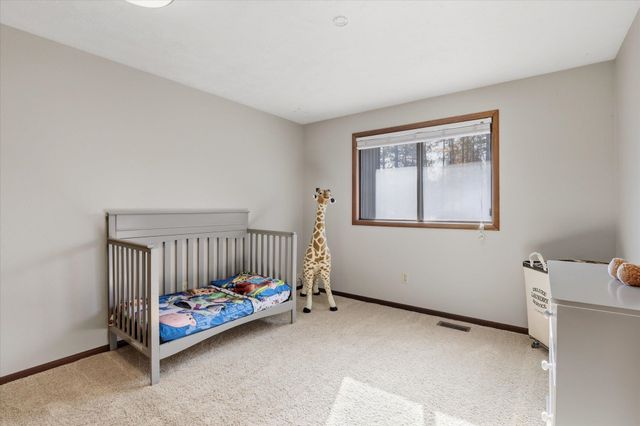 15810 N Pineview Cir, Spokane, WA 99208