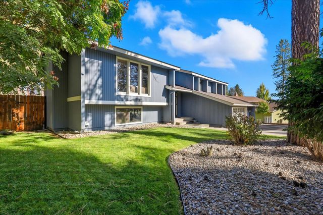 15810 N Pineview Cir, Spokane, WA 99208