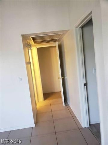 2981 Country Manor Lane 118, Las Vegas, NV 89115