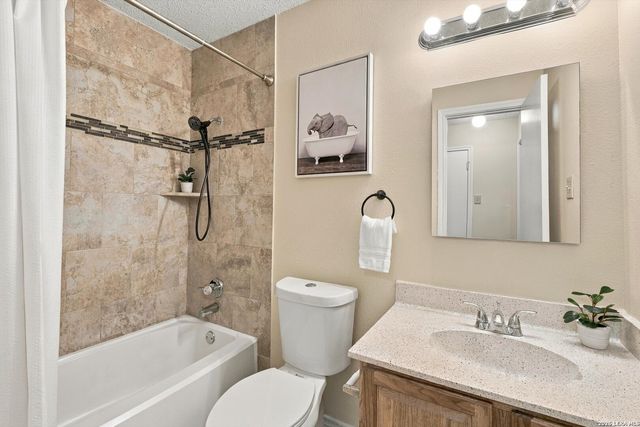 9626 GREEN PLAIN DR, San Antonio, TX 78245