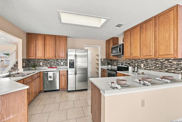 9626 GREEN PLAIN DR, San Antonio, TX 78245