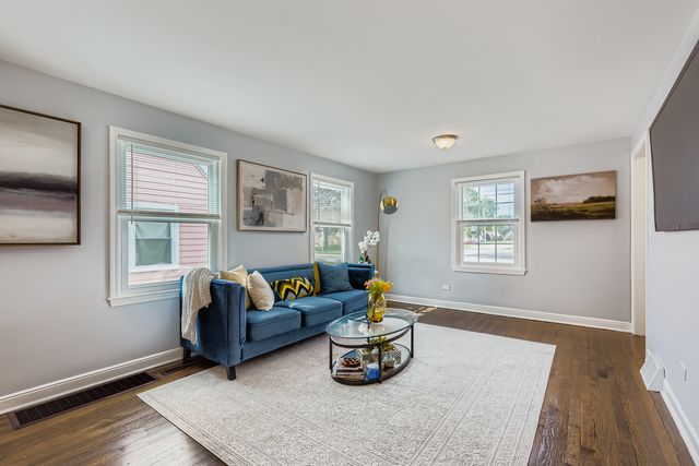 2749 Scott Street, Franklin Park, IL 60131