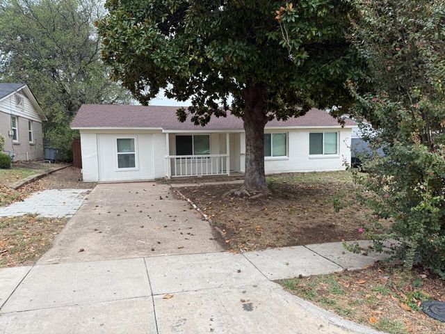 925 Bluewood Drive, Dallas, TX 75232