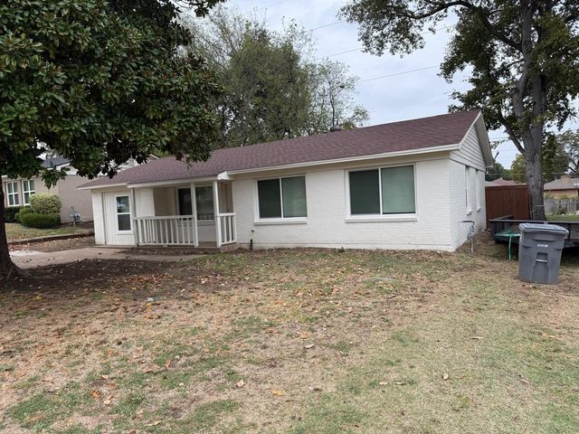 925 Bluewood Drive, Dallas, TX 75232