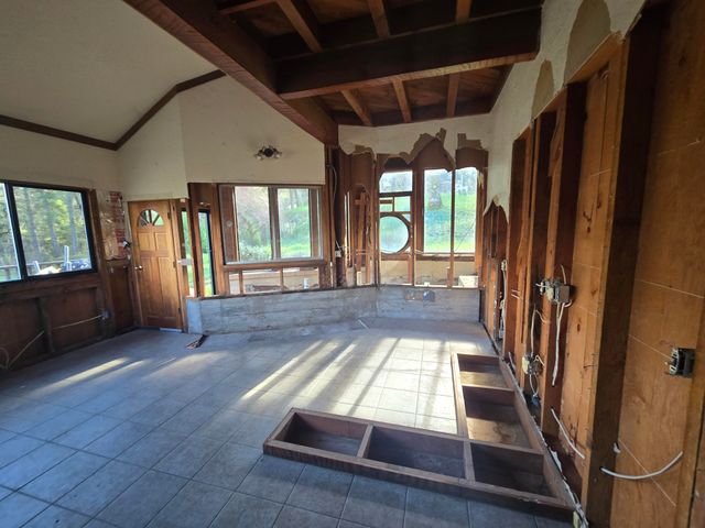 3830 Thomas Road, Miranda, CA 95553