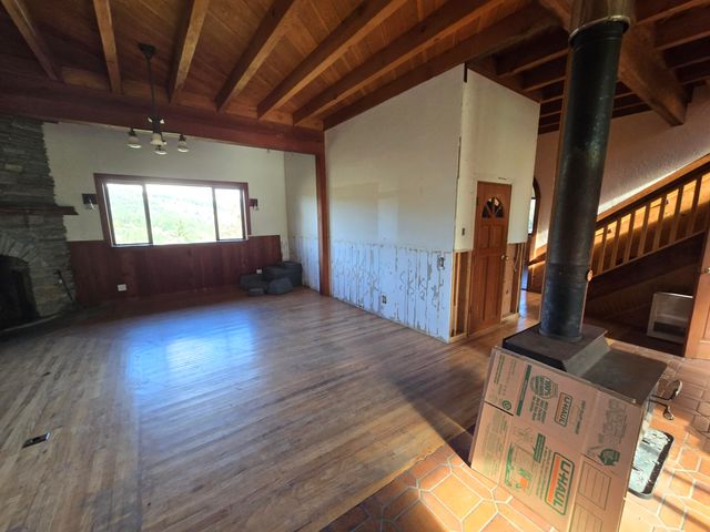 3830 Thomas Road, Miranda, CA 95553