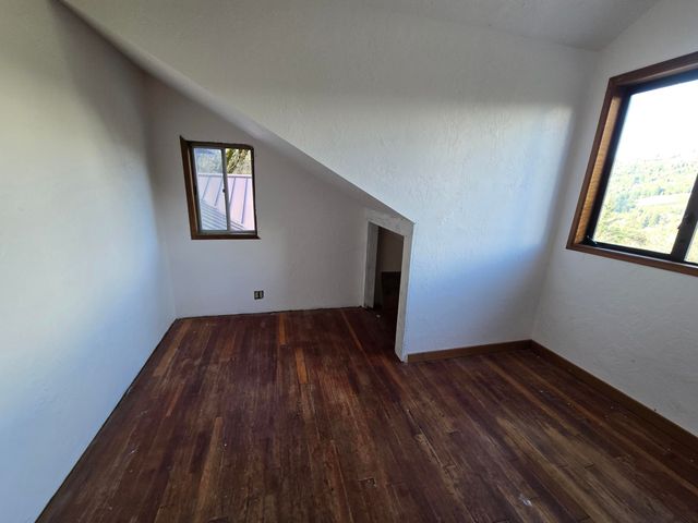 3830 Thomas Road, Miranda, CA 95553