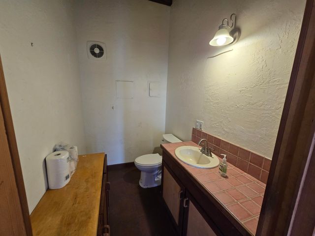 3830 Thomas Road, Miranda, CA 95553