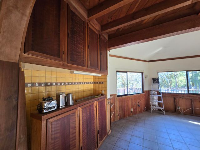 3830 Thomas Road, Miranda, CA 95553