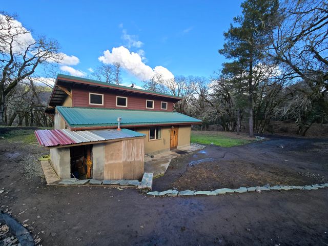 3830 Thomas Road, Miranda, CA 95553