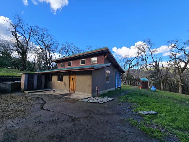 3830 Thomas Road, Miranda, CA 95553