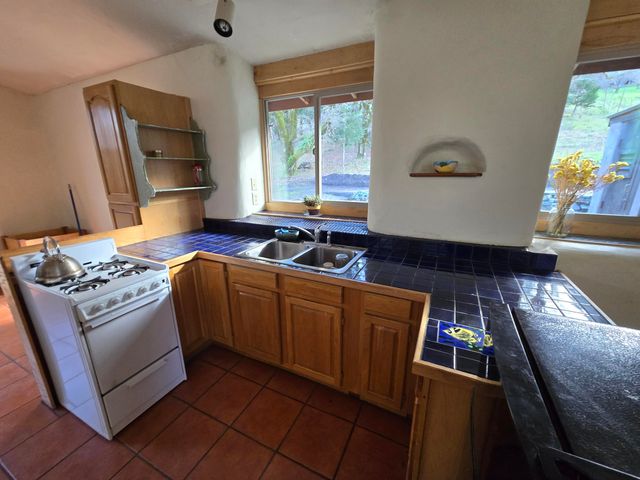 3830 Thomas Road, Miranda, CA 95553