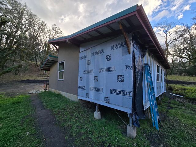 3830 Thomas Road, Miranda, CA 95553