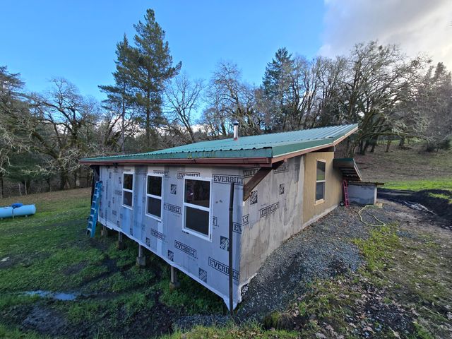 3830 Thomas Road, Miranda, CA 95553