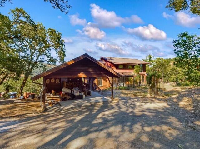 3830 Thomas Road, Miranda, CA 95553