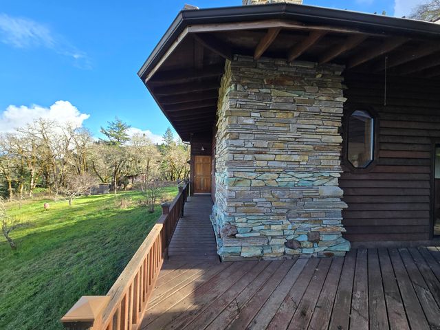 3830 Thomas Road, Miranda, CA 95553