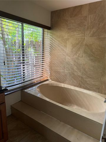 637 Executive Center Drive N103, West Palm Beach, FL 33401