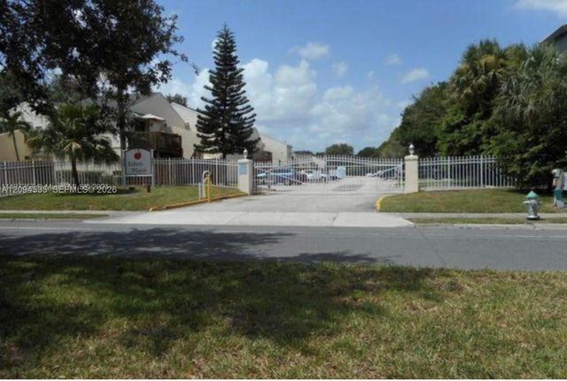 637 Executive Center Drive N103, West Palm Beach, FL 33401