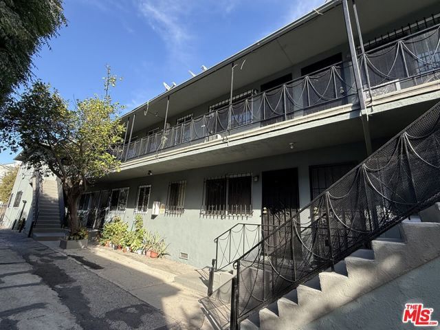 5440 Harold Way, Los Angeles, CA 90027