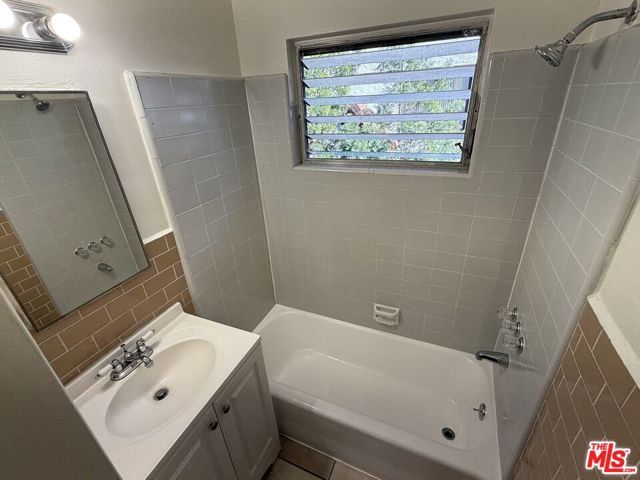 5440 Harold Way, Los Angeles, CA 90027