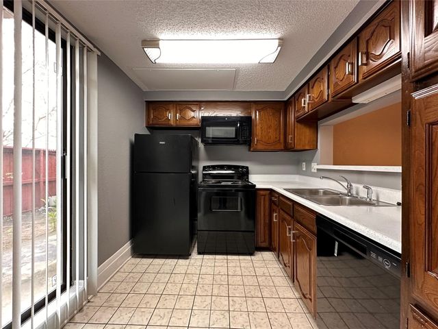 927 Turtle Cove 134, Irving, TX 75060
