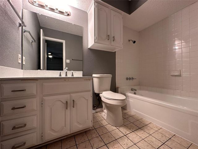 927 Turtle Cove 134, Irving, TX 75060