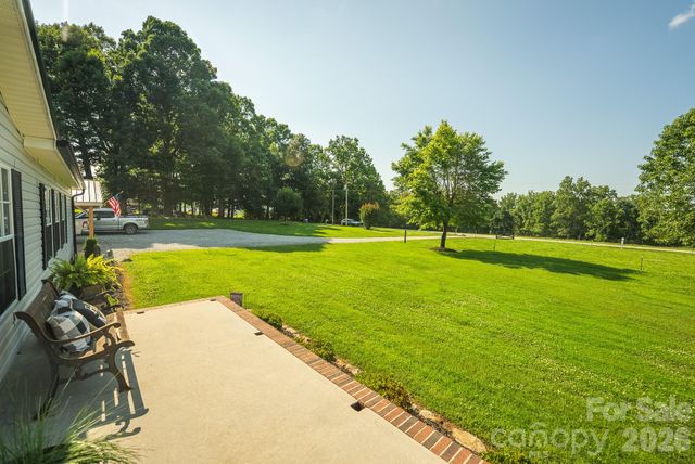 441 Fairgrounds Road, Taylorsville, NC 28681
