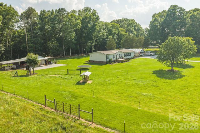 441 Fairgrounds Road, Taylorsville, NC 28681