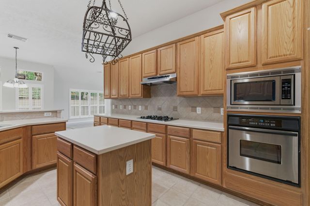 13326 Via Torre De Pisa Lane, Cypress, TX 77429