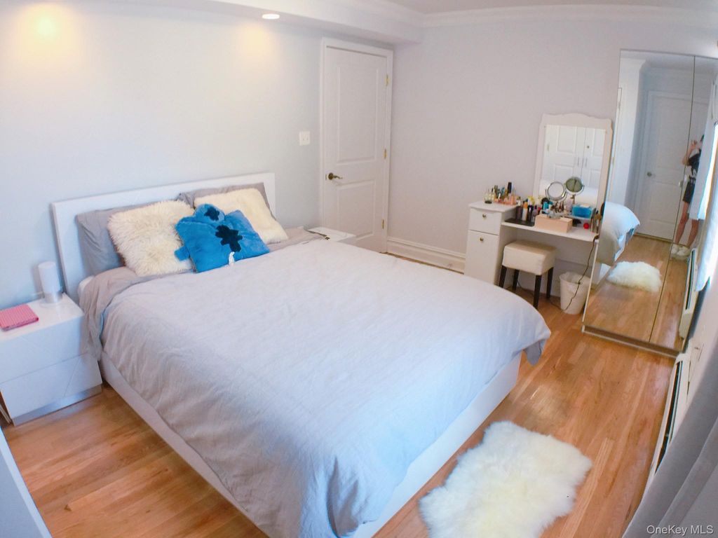 4907 43rd Avenue 3R, Woodside, NY 11377 — photo 3