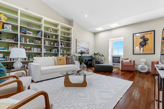 531 Massachusetts Ave 3, Boston, MA 02118