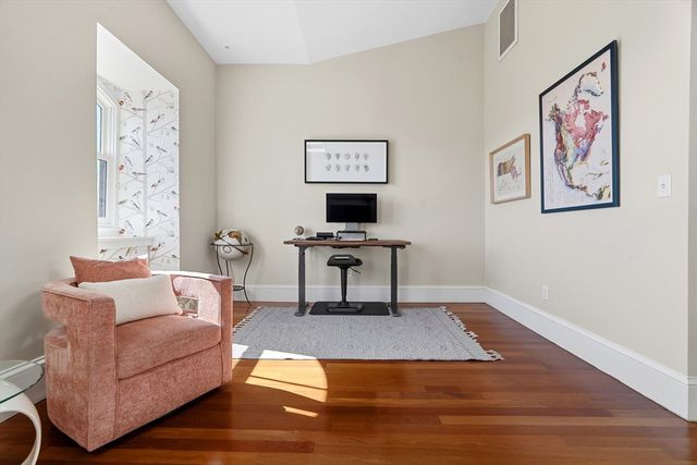 531 Massachusetts Ave 3, Boston, MA 02118