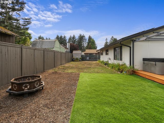 1320 Ne 17TH St, Gresham, OR 97030