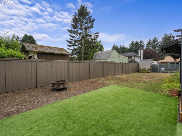 1320 Ne 17TH St, Gresham, OR 97030