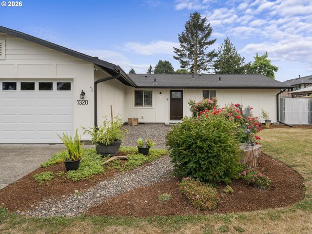 1320 Ne 17TH St, Gresham, OR 97030
