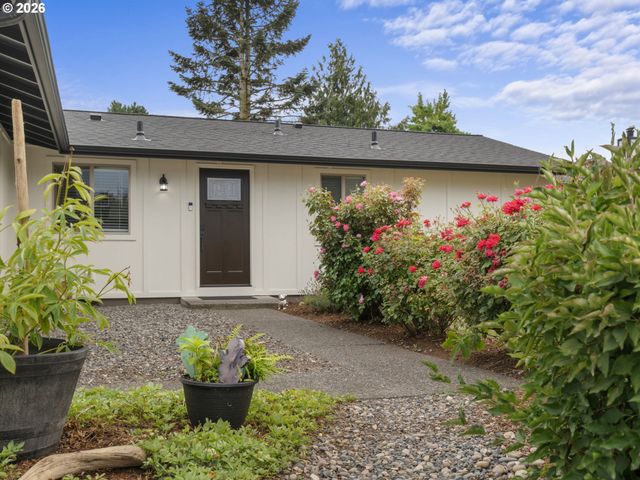 1320 Ne 17TH St, Gresham, OR 97030