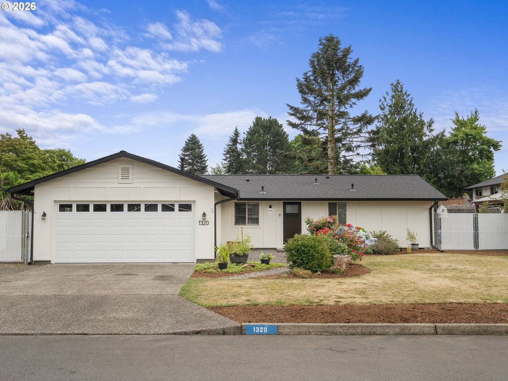 1320 Ne 17TH St, Gresham, OR 97030