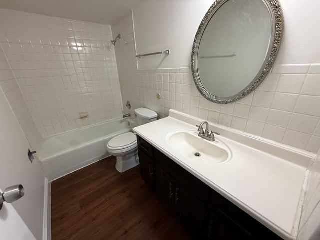 2310 N Harlem Avenue 705, Elmwood Park, IL 60707