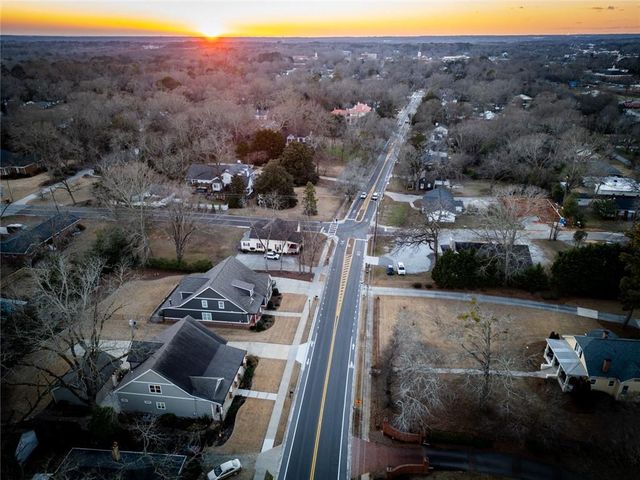 5118 Floyd NE Street, Covington, GA 30014