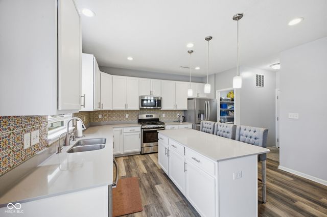 8223 Morera Court, Indianapolis, IN 46237