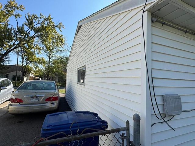 1265 Elderwood Avenue, Columbus, OH 43227